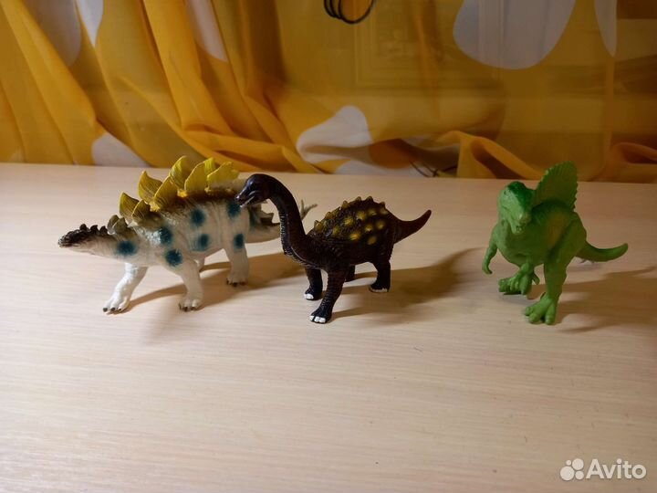 Фигурки динозавров коллекционные