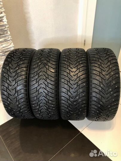Nokian Tyres Hakkapeliitta 8 215/60 R17