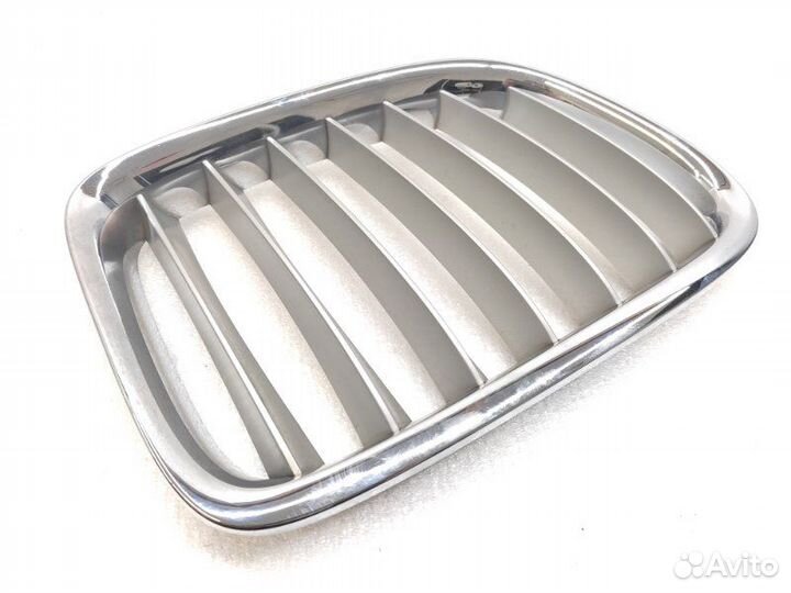 Решетка радиатора передняя правая Bmw X1 E84 2013