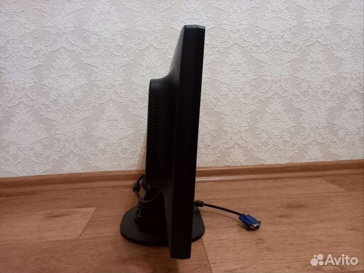 Монитор Philips 21.5