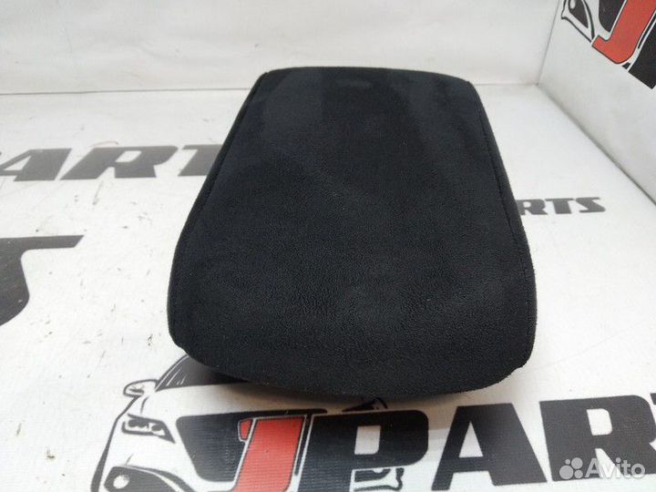 Подлокотник Mitsubishi Lancer X (2007—2010)