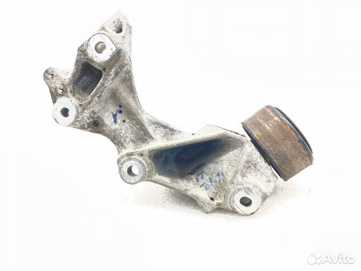 Кронштейн генератора Nissan March K13 1.2 hrde