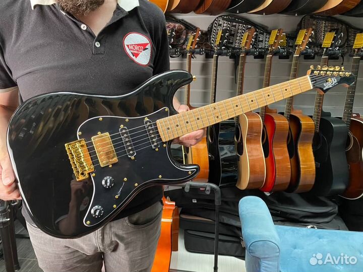 Чёрный стратокастер