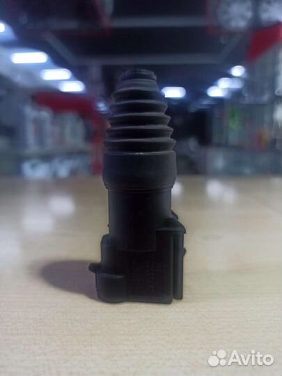 Концевик капота Opel Vectra C