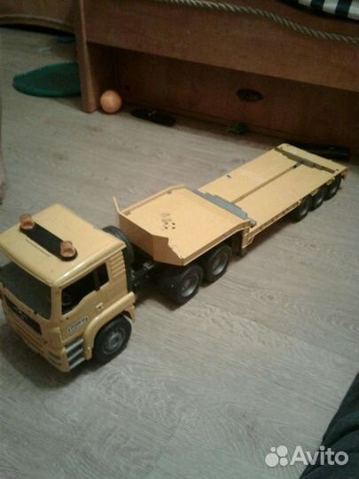 Игрушка грузовик