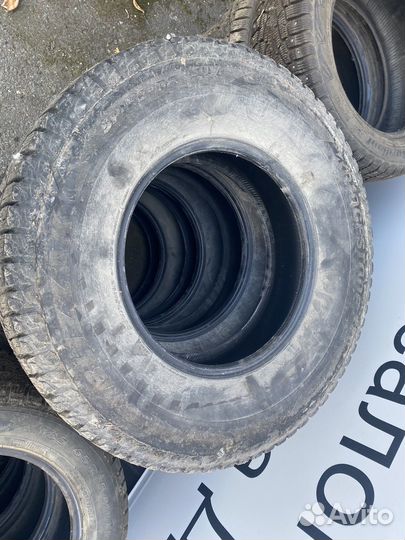 Bridgestone Blizzak Spike-02 265/70 R16