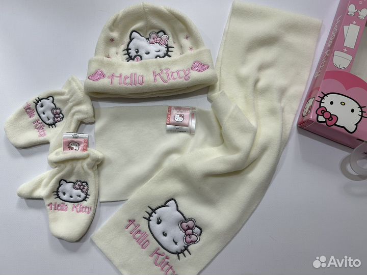 Шапка на малышку новая