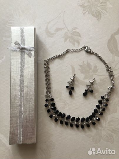Ожерелье и серьги
