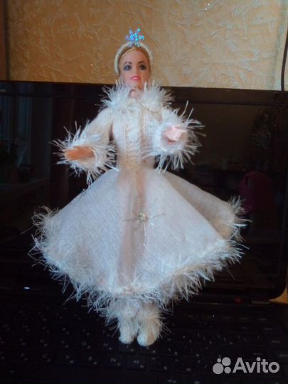 Новогодние наряды для Барби