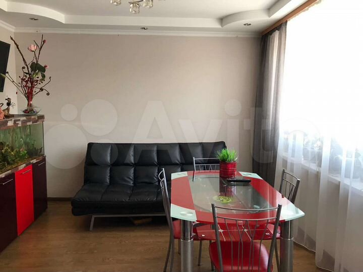 4-к. квартира, 82 м², 4/5 эт.