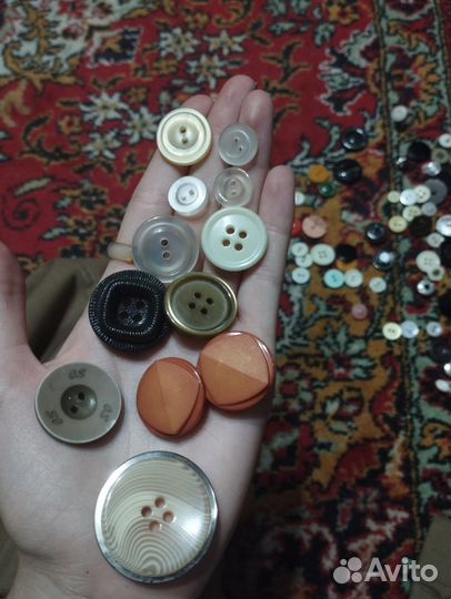 Пуговицы