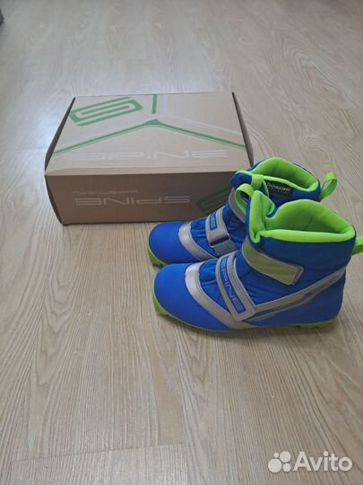 Лыжные ботинки