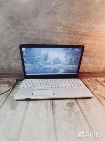 Стильный Ноутбук Sony Vaio / 6gb DDR3 / 15.6 HD