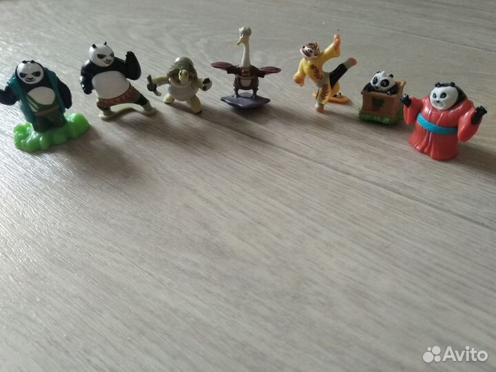 Игрушки от киндеров, Винкс, Смурфики, мозайки