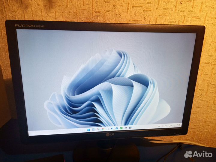 Монитор LG Flatron W1934S 1440x900 77 Гц TN