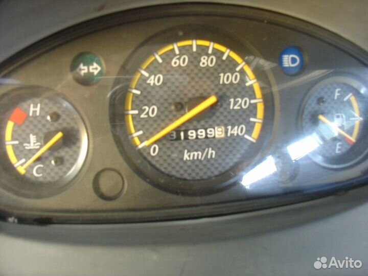 Продам Suzuki Avenis 150 без пробега по Р.Ф