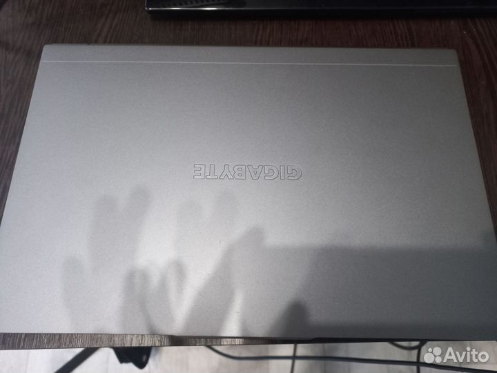 Ноутбук Gigabyte U4