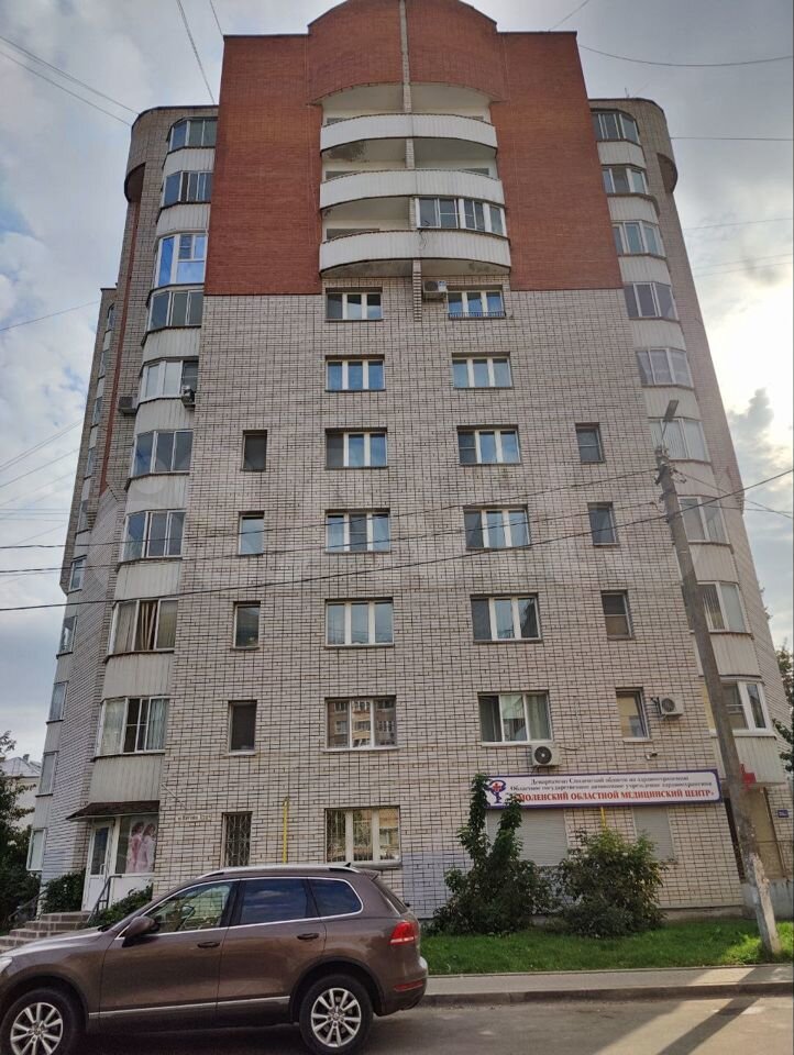 3-к. квартира, 95 м², 8/10 эт.