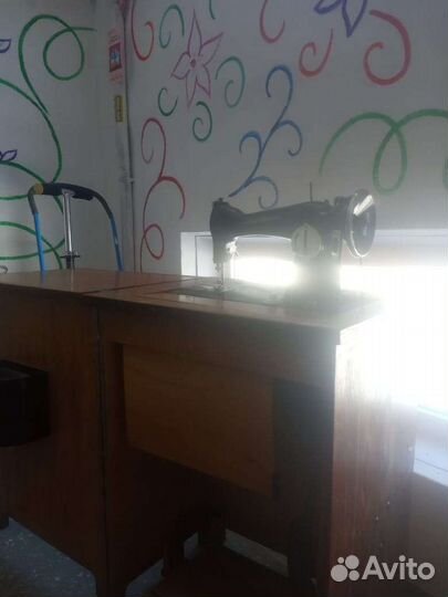 Швейная машина