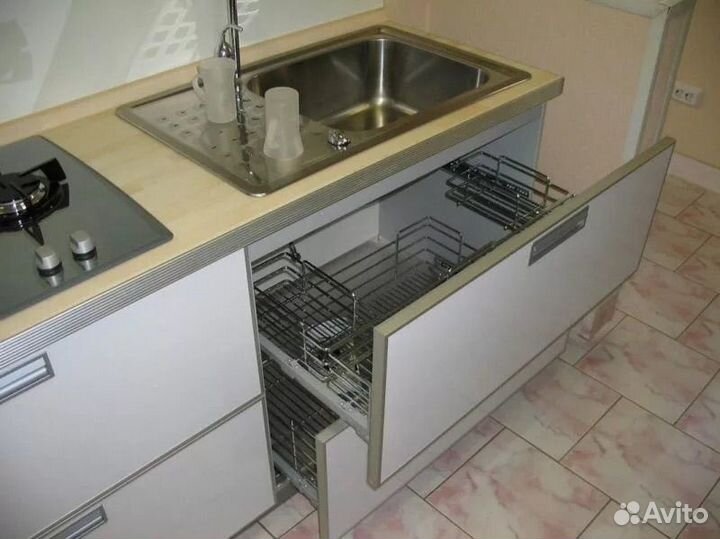 Корзина выдвижная под мойку