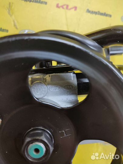 Насос гур оригинал Solaris 57100-4L000