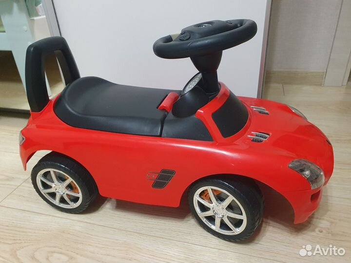 Машинка-каталка mercedes