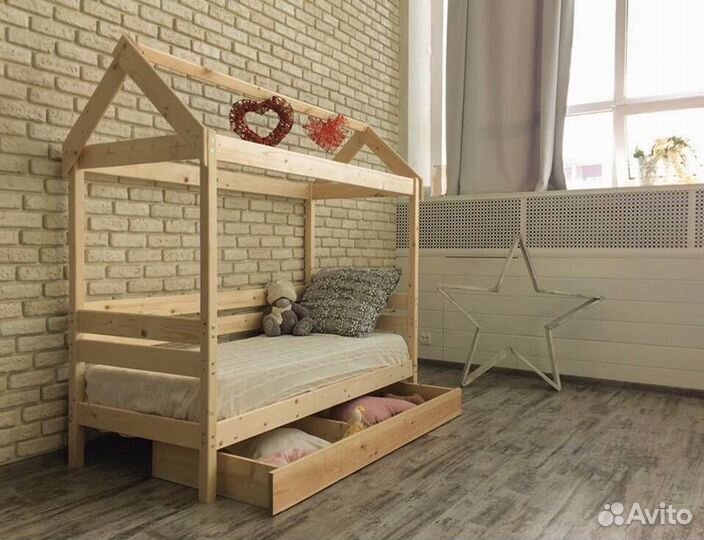 Кровать домик детская