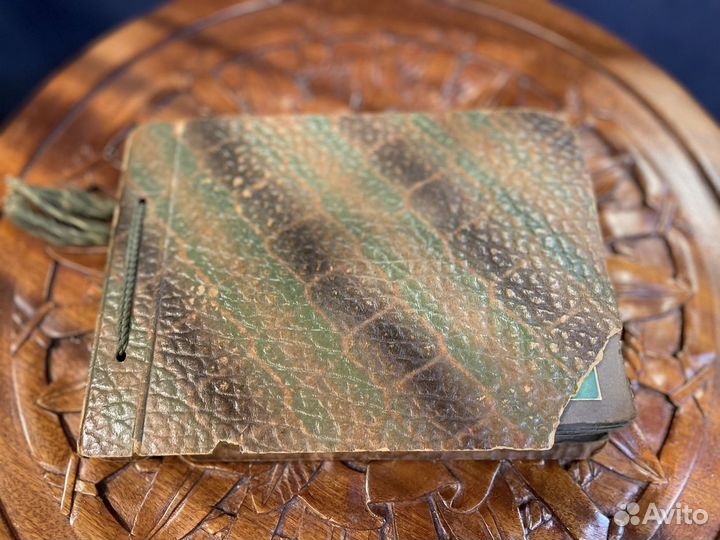 Антикварный фото альбом с коллекцией фото карточек