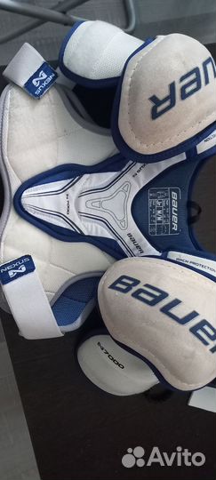 Нагрудник хоккейный bauer
