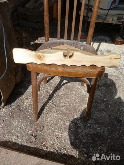 Угловая полка для икон