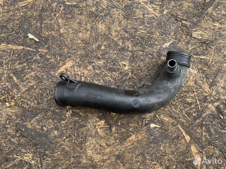 Volvo xc90 2.4TD патрубок воздушный