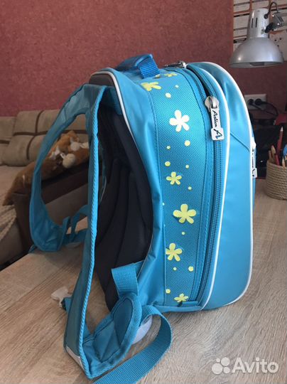 Рюкзак школьный для девочки