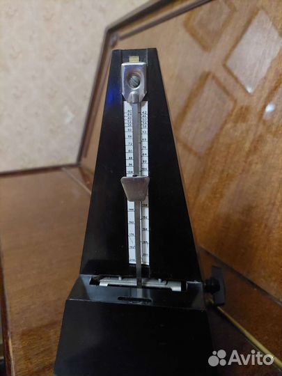 Метроном механический СССР