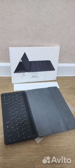 iPad pro smart keyboard
