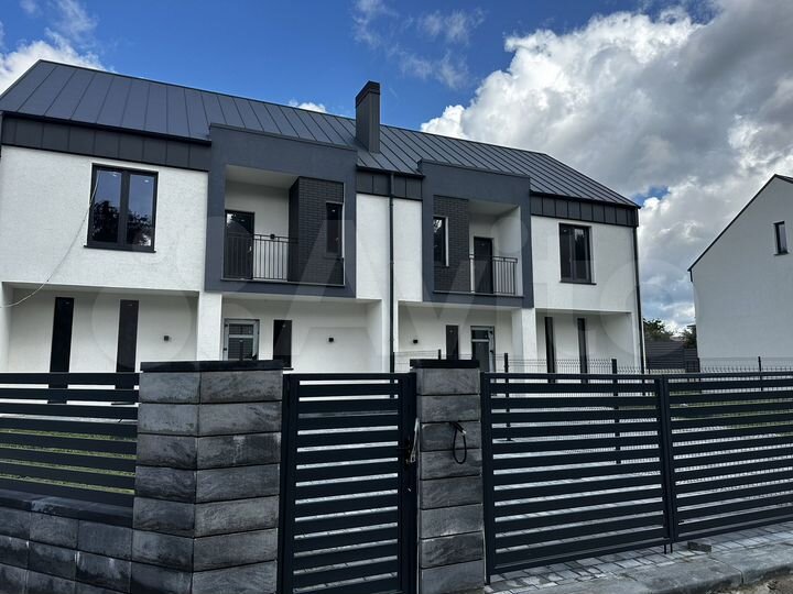 Таунхаус 147 м² на участке 4 сот.