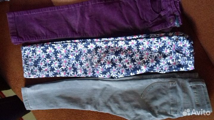 Джинсовый жакет,жилетка и 3 пары джинс(98-104),фут