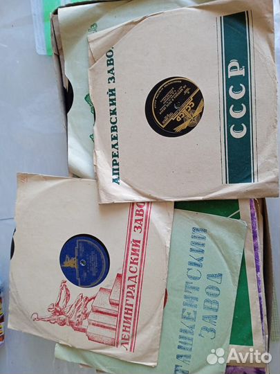 Продам пластинки для патефона