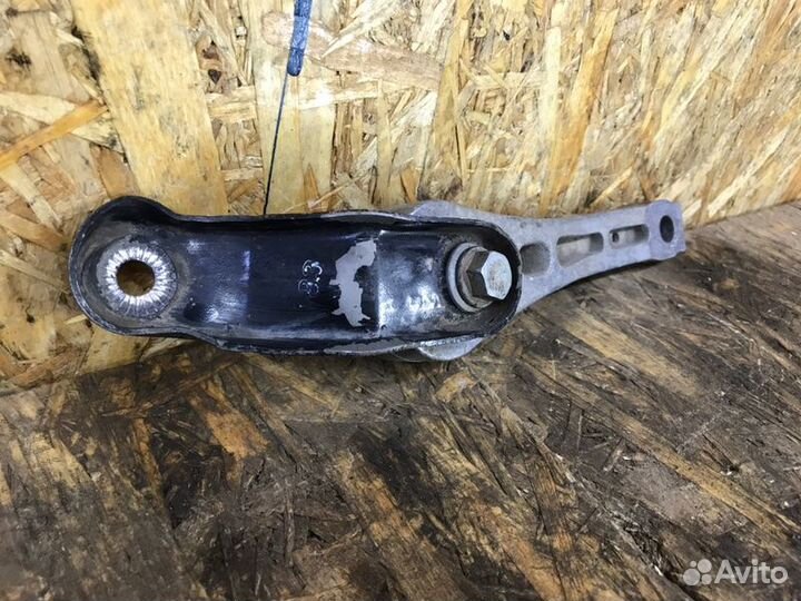 Подушка АКПП задняя Volkswagen Jetta 6 седан 1.4