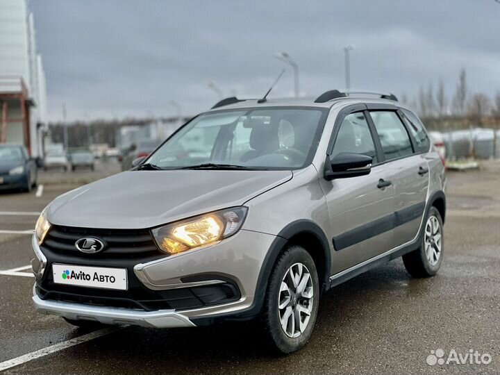 ВАЗ Granta Cross 1.6 МТ, 2022, 83 000 км