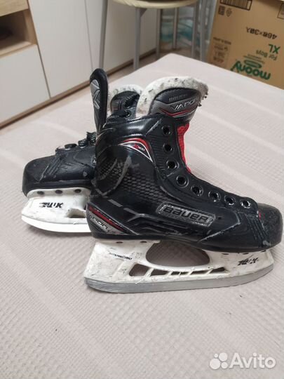 Хоккейные коньки bauer vapor Y12.5