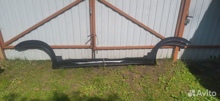 Накладки на пороги и арки Волга