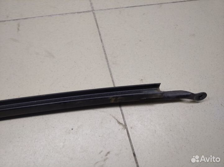 Направляющая стекла Land Cruiser (100) 1998-2007