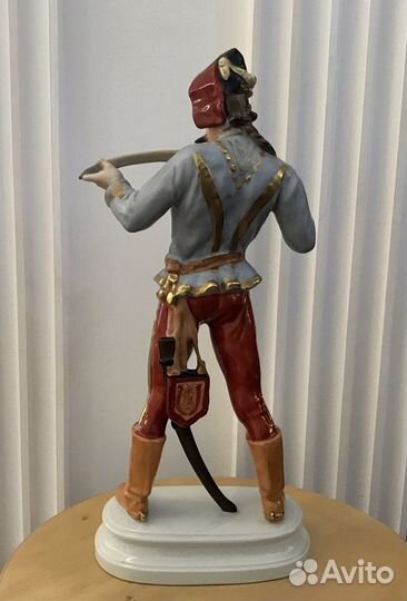 Фарфоровая статуэтка Гусар Herend Херенд Венгрия