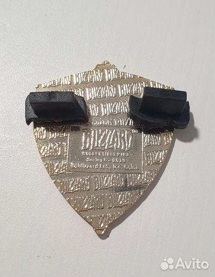 Два значка HearthStone blizzard