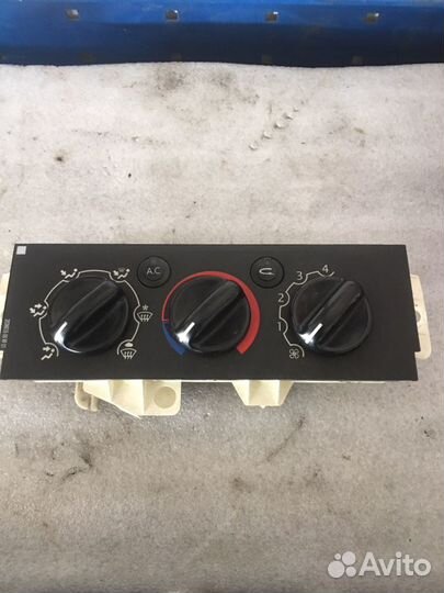 Панель управления печкой Рено Мастер 2008г