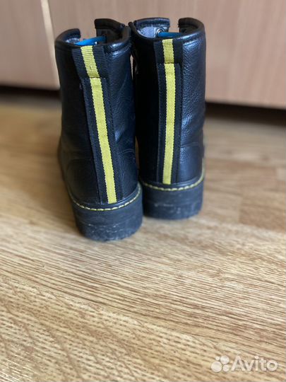 Ботинки демисезонные для девочки 33 размер