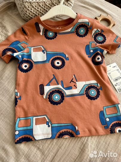 Футболка на мальчика 104 см, 110 см C&A