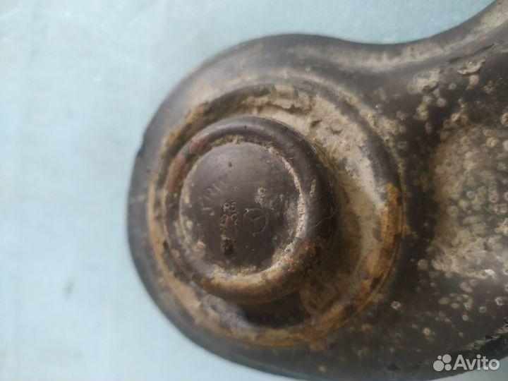 Рычаги верхние левый правый w202 w208