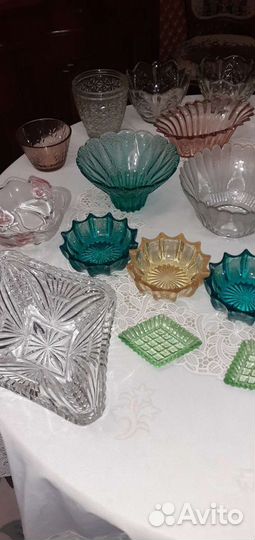 Конфетницы цветное стекло