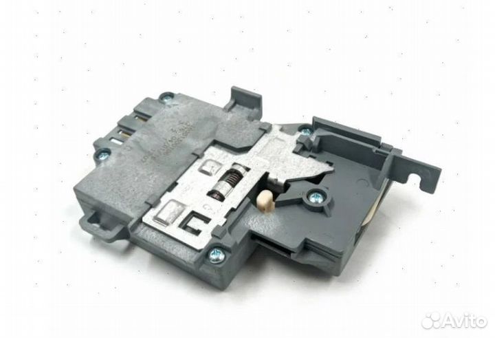 Устройство блокировки люка Indesit